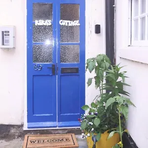Kikas Cottage, Rear 89 Church Street, White Horse Yard , Whitby United Kingdom