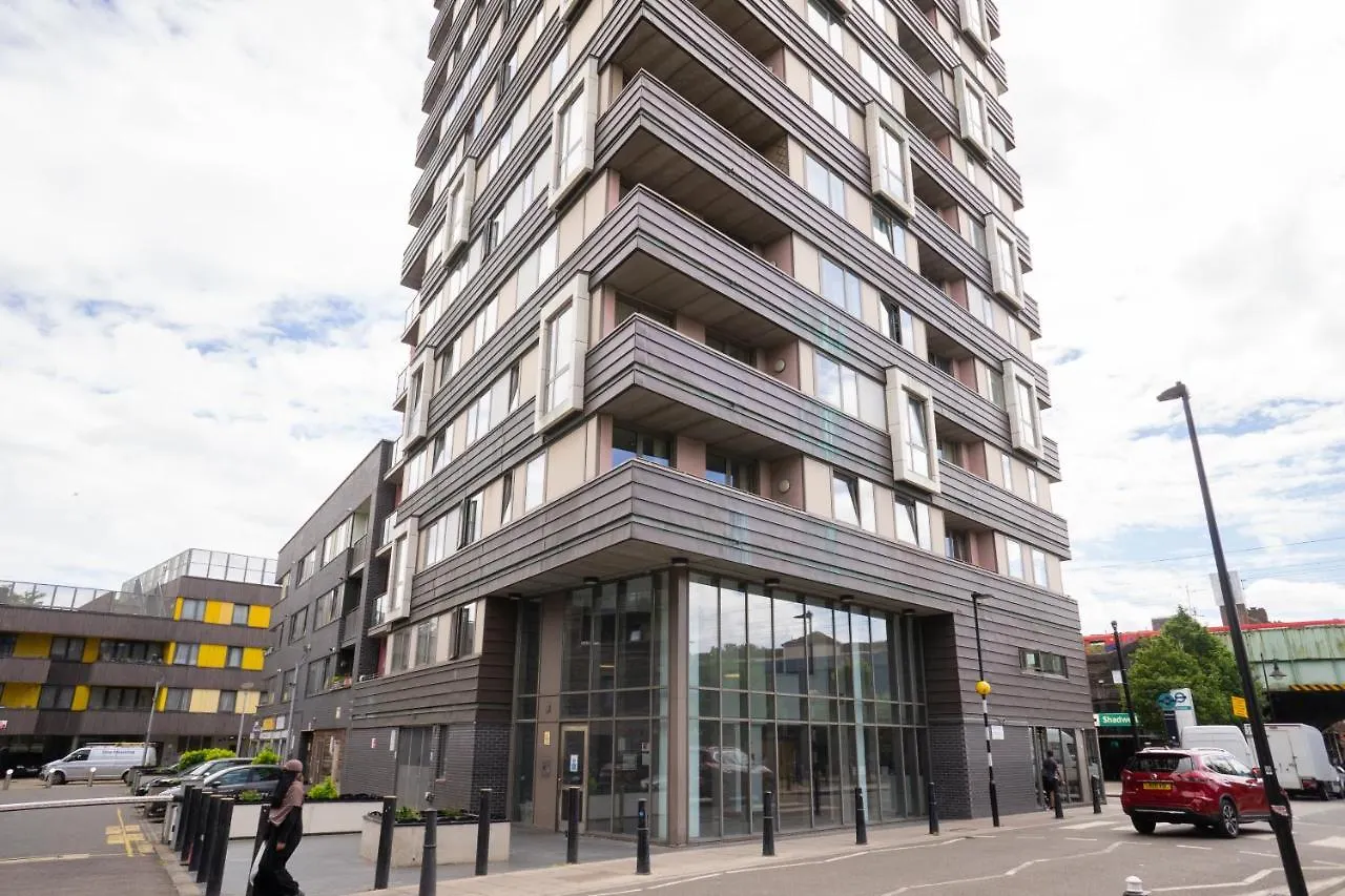 City Air Apartments - Shadwell - Great Transport Links Londyn 0*,  Wielka Brytania