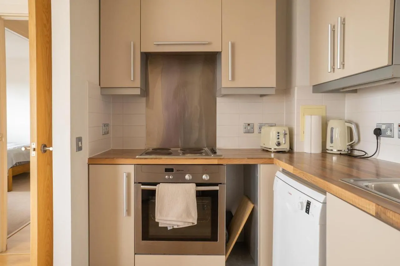 City Air Apartments - Shadwell - Great Transport Links Londyn 0*,