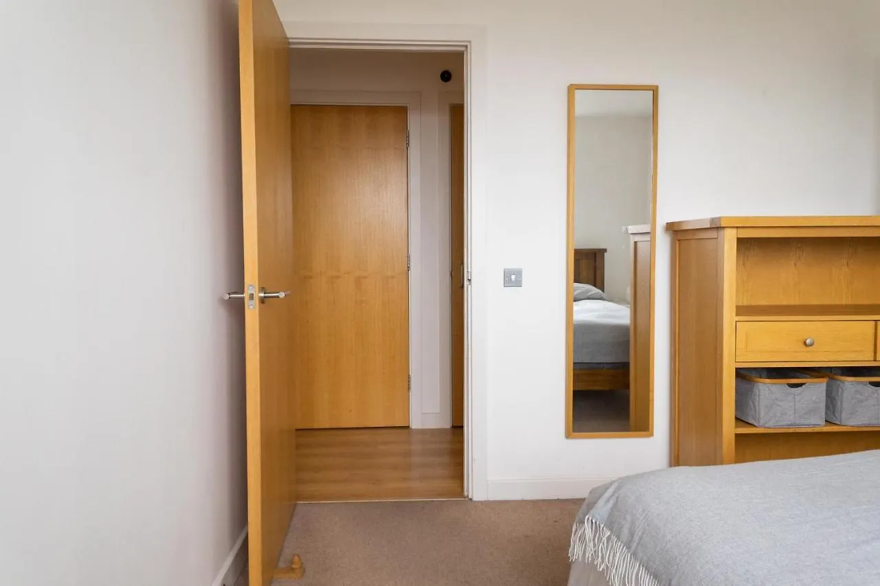 City Air Apartments - Shadwell - Great Transport Links London
