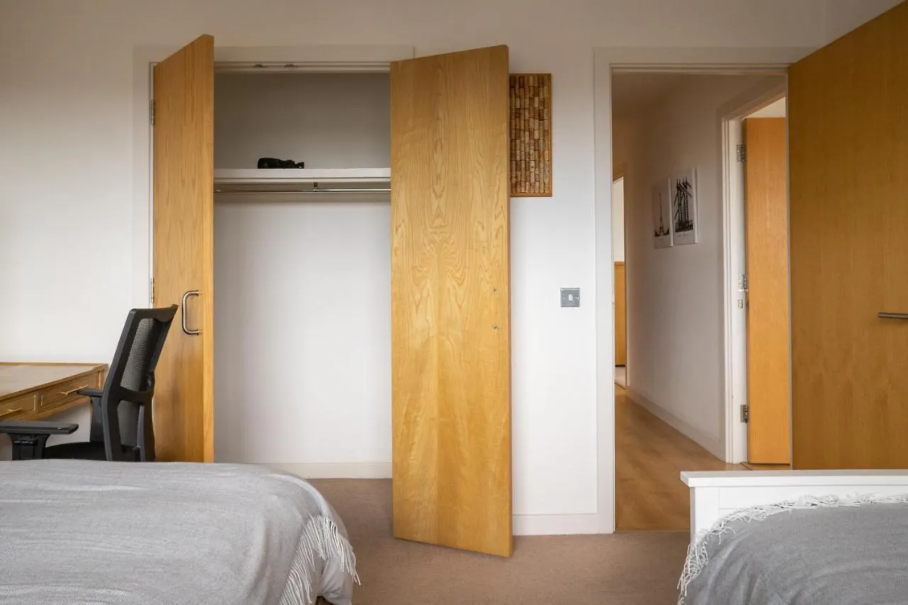 City Air Apartments - Shadwell - Great Transport Links London United Kingdom