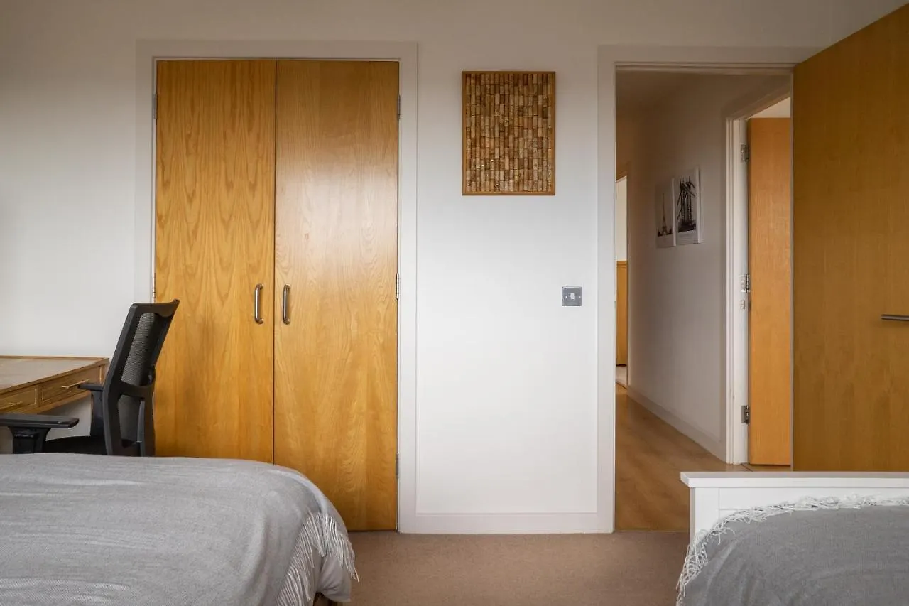 City Air Apartments - Shadwell - Great Transport Links London 0*,
